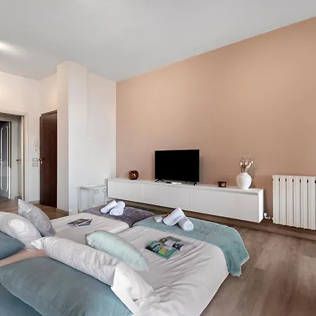 Vignolo Park Apartamento *